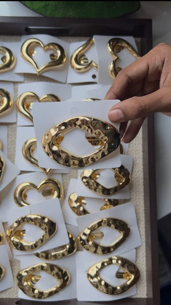 Anti-Tarnish Gold Oval Catch Hair Clip