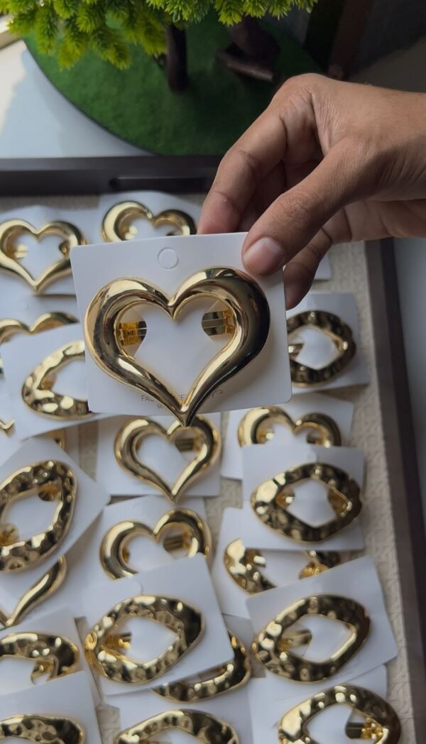 Anti-Tarnish Gold Heart Catch Hair Clip